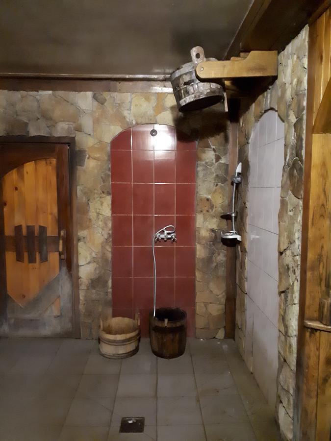 Hotel Gostynnyi Dvir Sharhorod Buitenkant foto