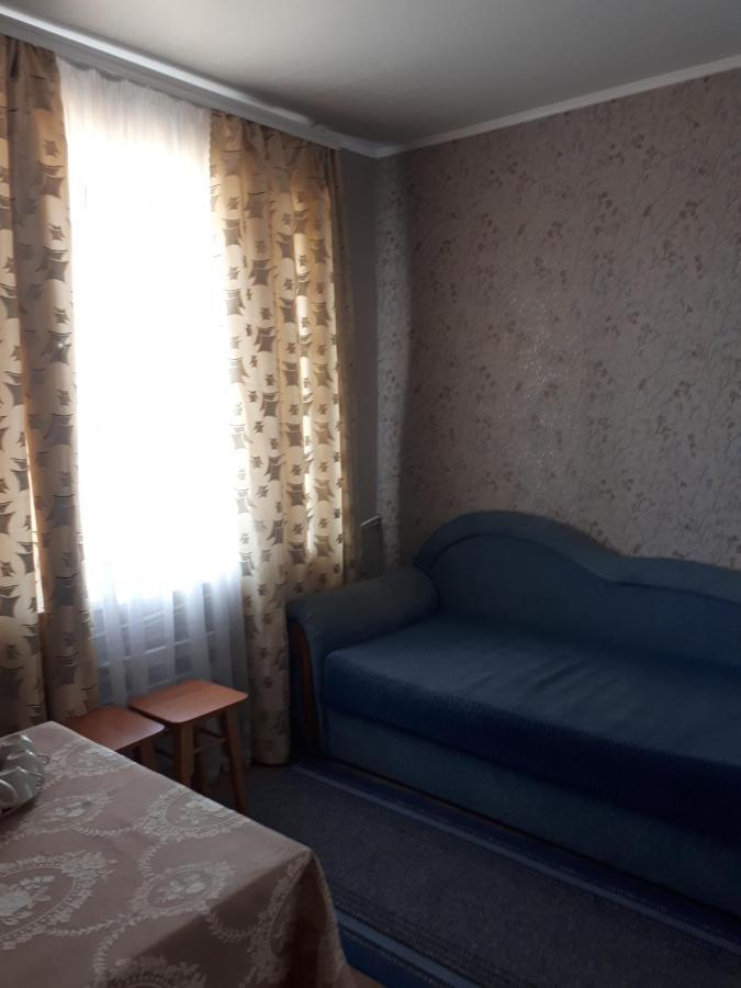 Hotel Gostynnyi Dvir Sharhorod Buitenkant foto