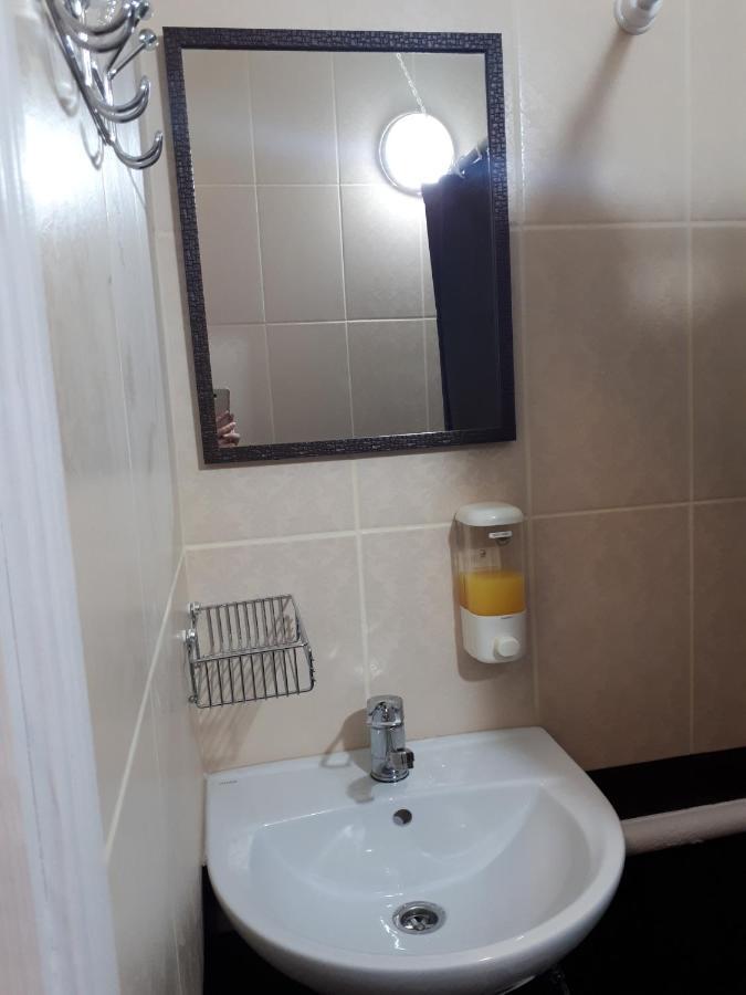 Hotel Gostynnyi Dvir Sharhorod Buitenkant foto